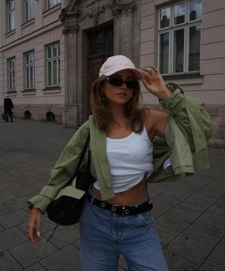 Jessy Hartel star pretty img