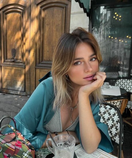 Jessy Hartel art actress gallery