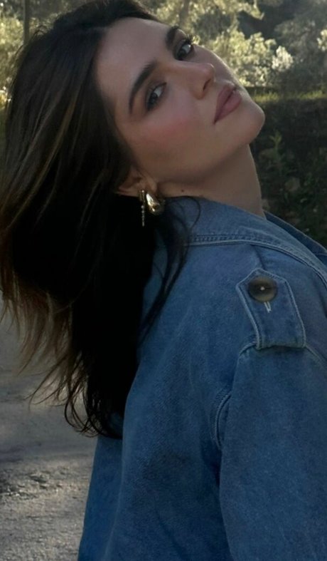 Jessy Hartel thumbnail