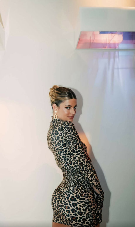 Hannah Stocking nice model picture