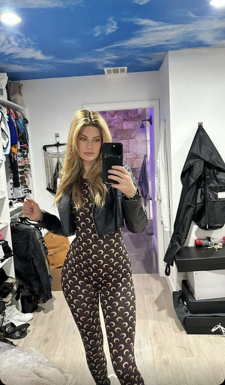 Hannah Stocking nice model pics