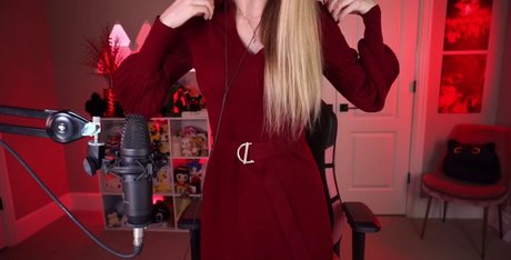 Dizzykitten porn actress picture