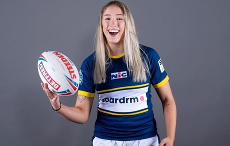 Caitlin Beevers star perfect images