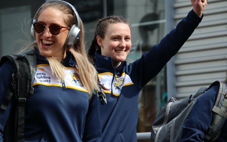 Caitlin Beevers sexy star images