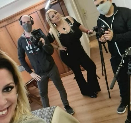 blonde maria nudes model img