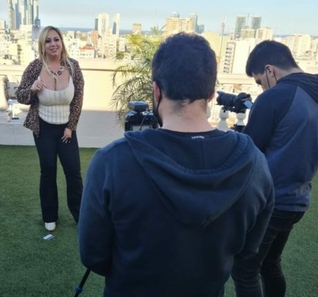 blonde maria beautiful model pic