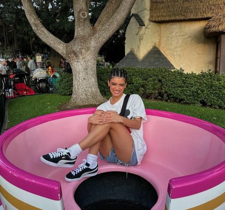 Dixie D Amelio pornstar high quality pic