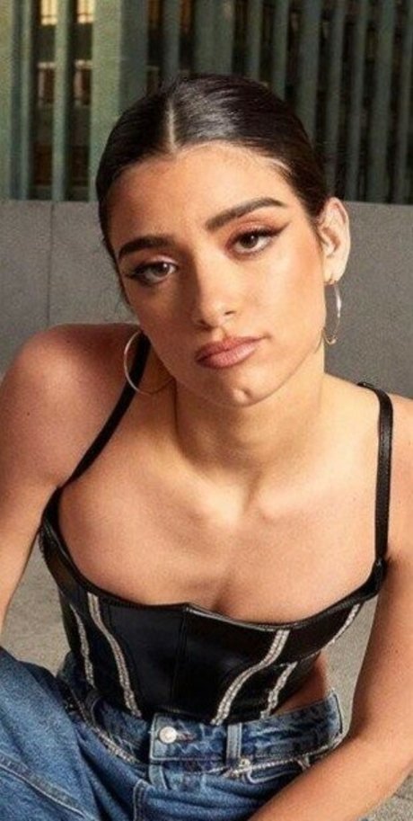 Dixie D Amelio nice actress image