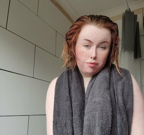 curvy shemale onlyfans art nude photos