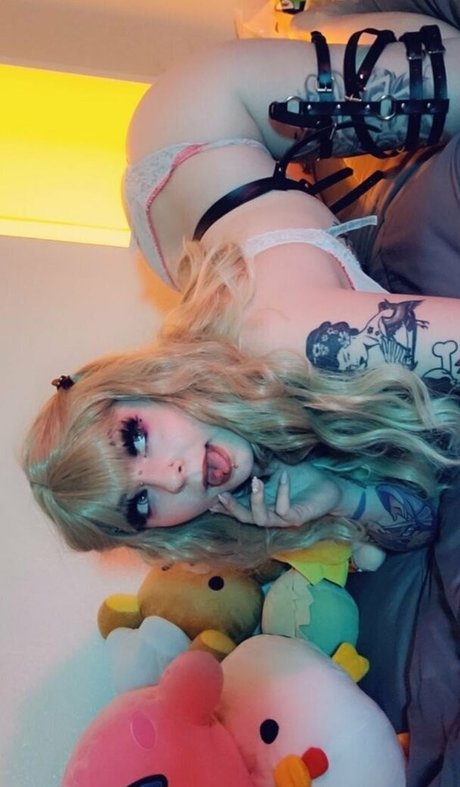 lightningspeed erotic model pictures