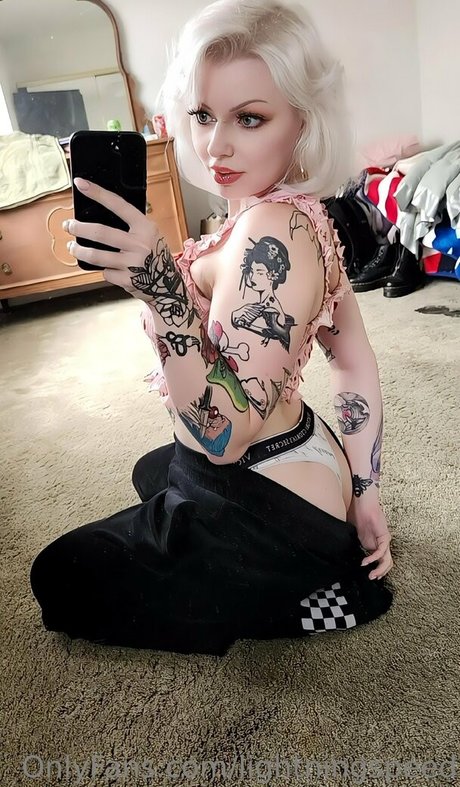 lightningspeed nudes actress pictures