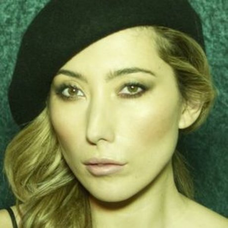 Dichen Lachman model erotic images