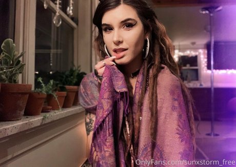 mimi f0xxx free model sex galleries