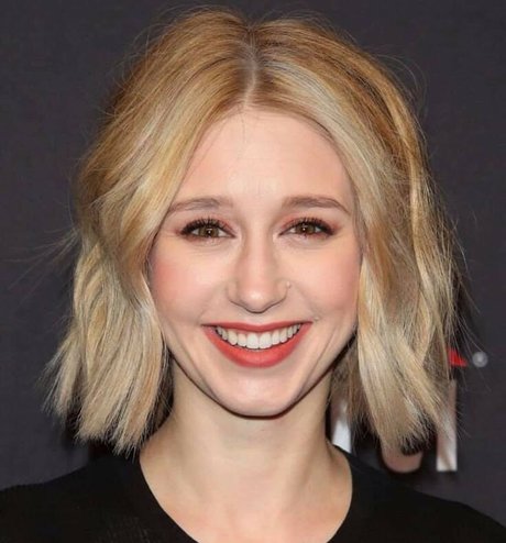 Taissa Farmiga art star photo