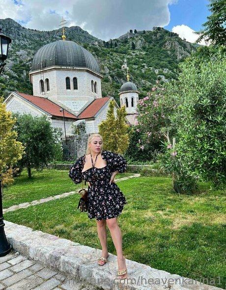 heavenkarina1 nude model pictures