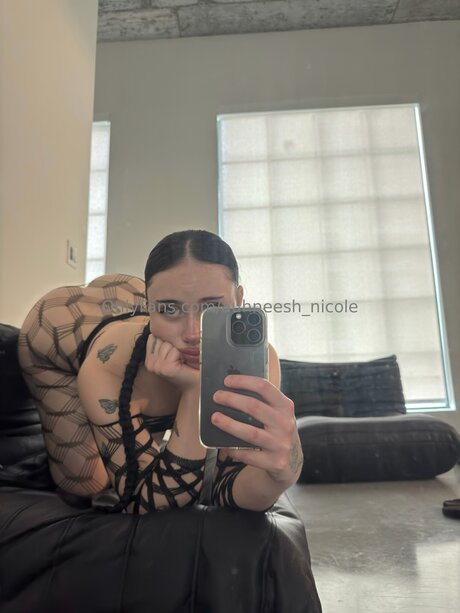 Auhneesh Nicole model porn picture