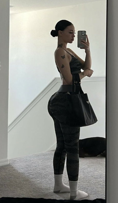 Auhneesh Nicole star beautiful pic