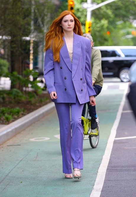 Karen Gillan model porn galleries