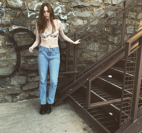 Karen Gillan sex star pic