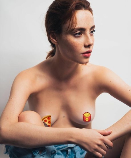 Melissa Fernandes pornstar adult pictures