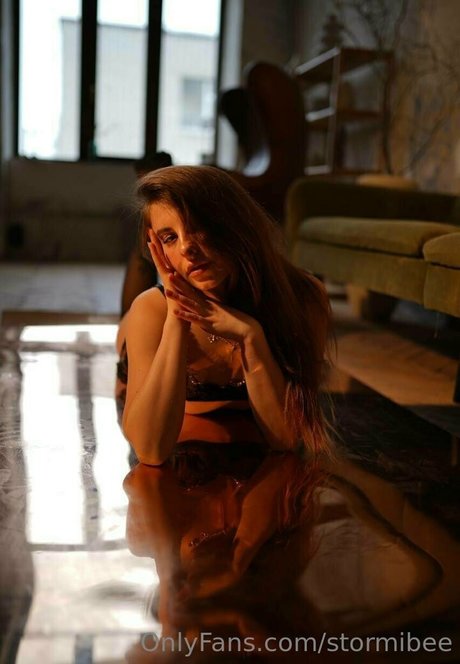 stormibee model porn image