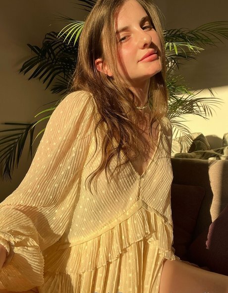 stormibee top pornstar photo