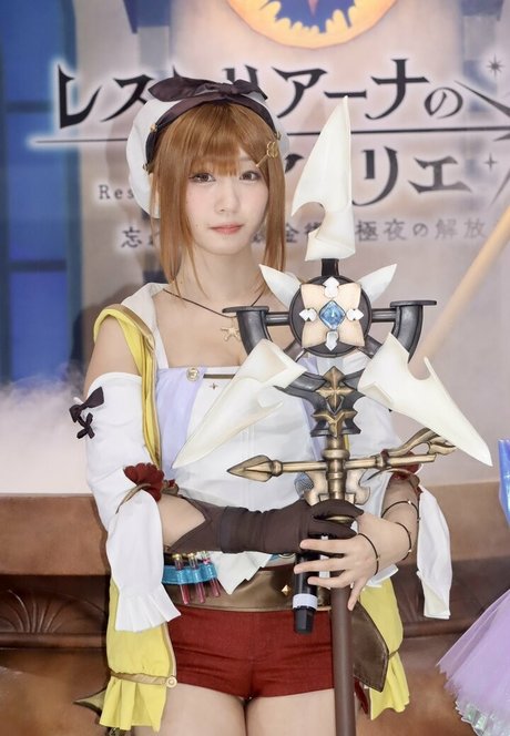 iorimoe five erotic actress img