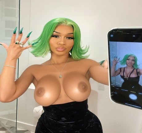 Saweetie model exclusive picture