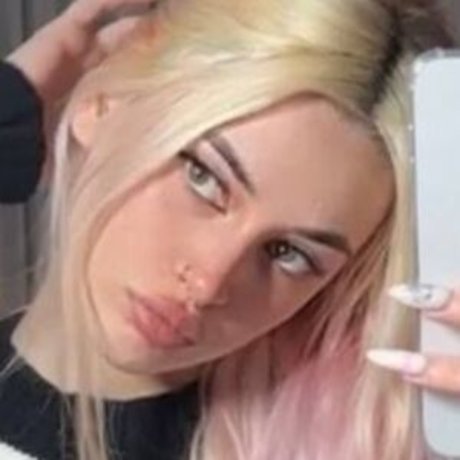 Morana Battory model nude pictures