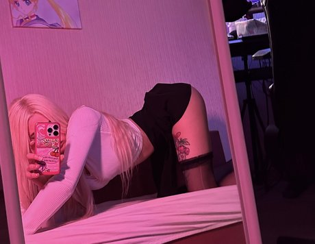 Morana Battory model beautiful image