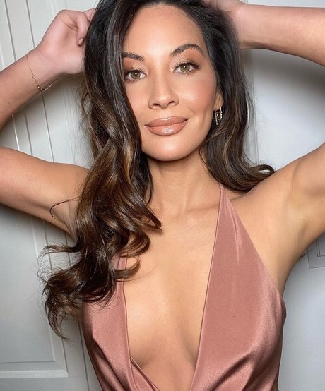 Olivia Munn model nudes photos