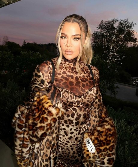 Khloe Kardashian star exclusive images