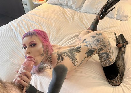 Kellie Panther nude model images