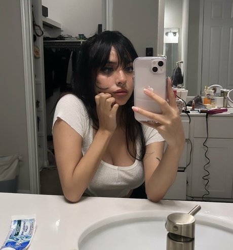 Noodlenom hot actress pic