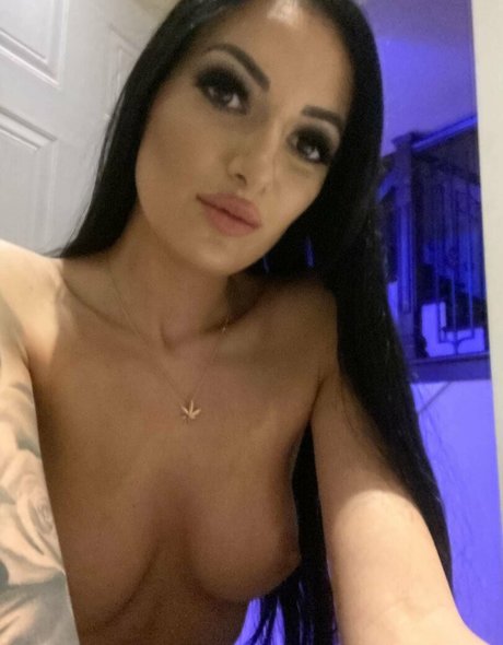 ninadiamondz nude pornstar pic