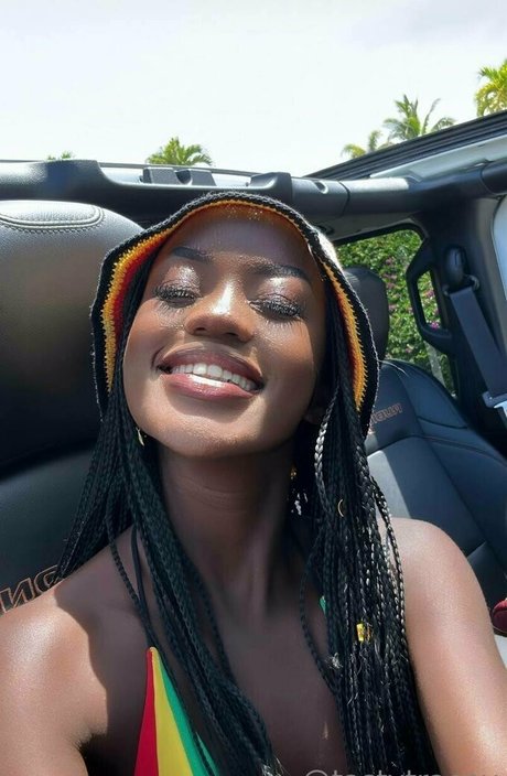 tastytracey18 star exclusive picture