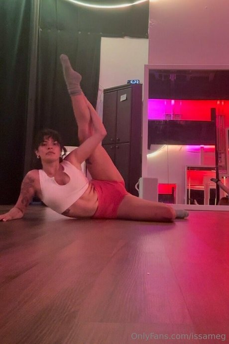 issameg best actress galleries