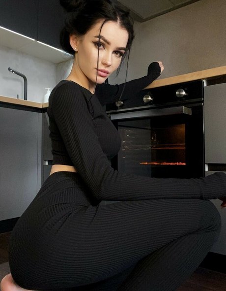 Chrysolite model beautiful image