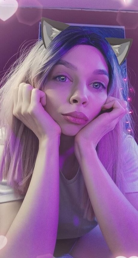 lil holly exclusive pornstar picture