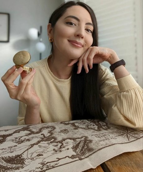 Jane Douglas nudes model pic