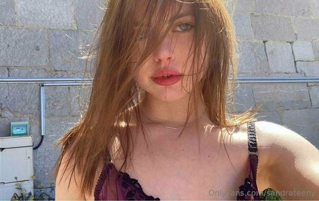 sandrateeny erotic pornstar photo