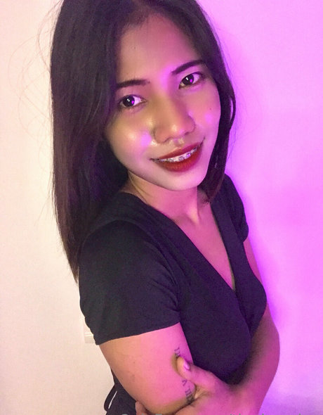 tinyjasmine sexy actress photo