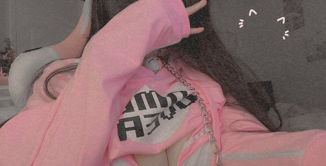 kltt3y xxx model pic