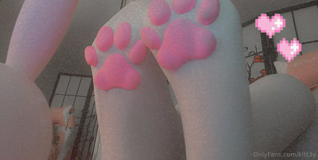 kltt3y hd actress photo