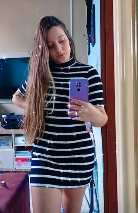 Amanda Freitas model naked images