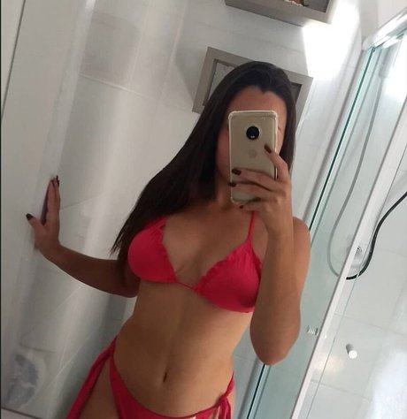 Amanda Freitas exclusive actress photos