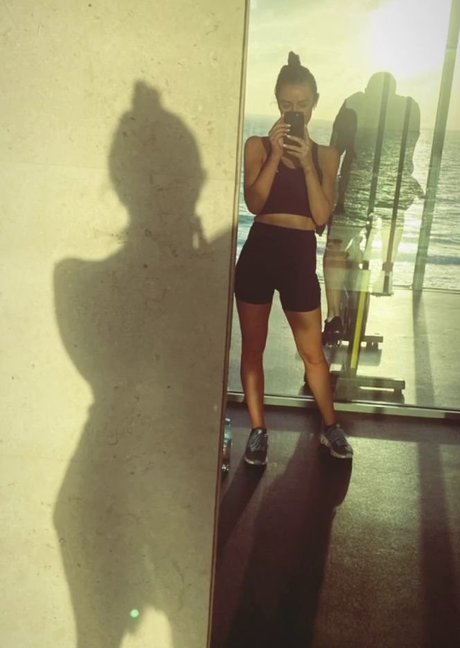 Una Healy pornstar xxx galleries