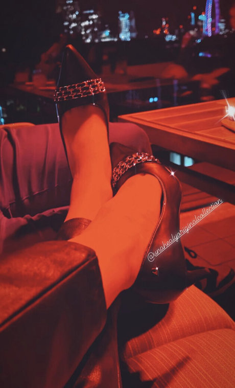 Una Healy pornstar sex galleries