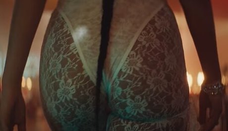 Marina Sena art model images