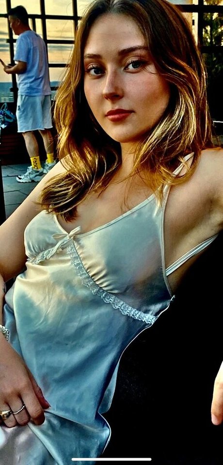 Lilly Breton star beautiful archive